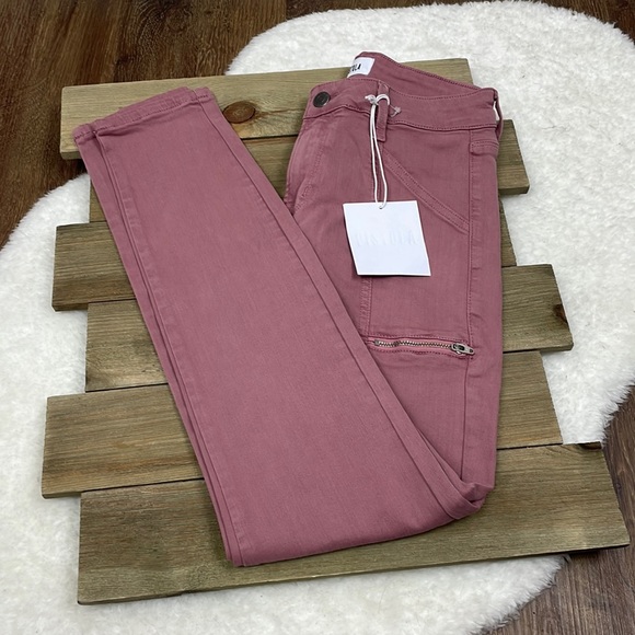 SOLD Pistola NWT Hannah Skinny Cargo Pants Plum Rose - Picture 2 of 7